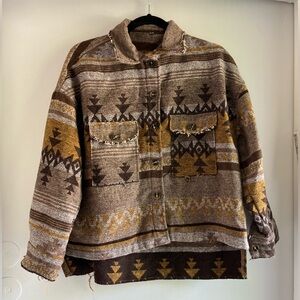 Aztec Native American print button down collared high low jacket women’s m